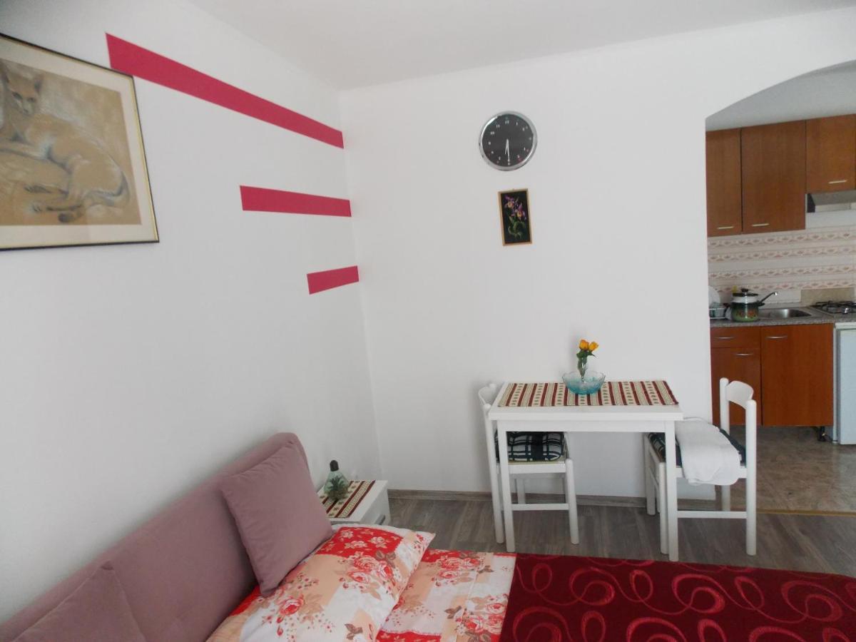 רוביני Hanifa Apartmani מראה חיצוני תמונה
