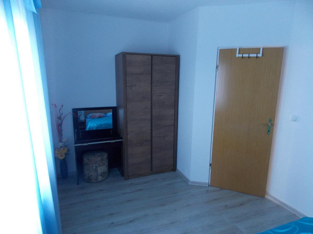 רוביני Hanifa Apartmani מראה חיצוני תמונה
