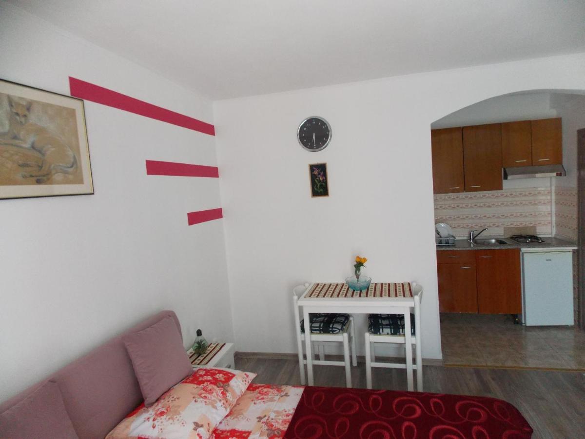 רוביני Hanifa Apartmani מראה חיצוני תמונה